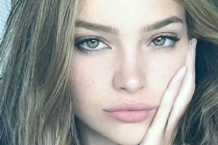 Nova, 29, a dark blonde hazel-eyed latina companion based in Bucinisu Mic. Offering Prostate Massage, A-Level, Fetish, Deep French Kissing. Available for inc...