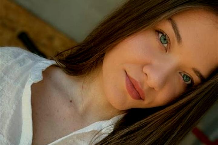 Nova, 29 — Escort in Cujmir, Romania