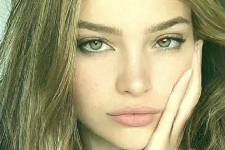 Nova, 30, a dark blonde hazel-eyed latina companion based in San Jeronimo de los Jarros. Offering Massage, Deep French Kissing, Party Girl. Available for inc...
