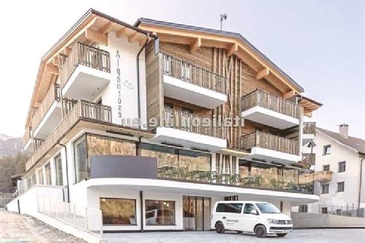 Nova, 30 — Escort in San Valentino alla Muta, Italy