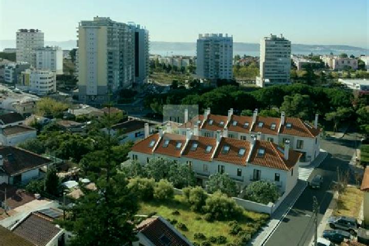 Nova, 31 — Escort in Restelo, Portugal