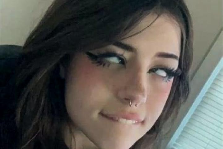 Nova, 33, a auburn grey-eyed mediterranean companion based in San Marcos Nepantla. Offering Dinner Date, Roleplay, GFE, A-Level, OWO. Available for incall an...