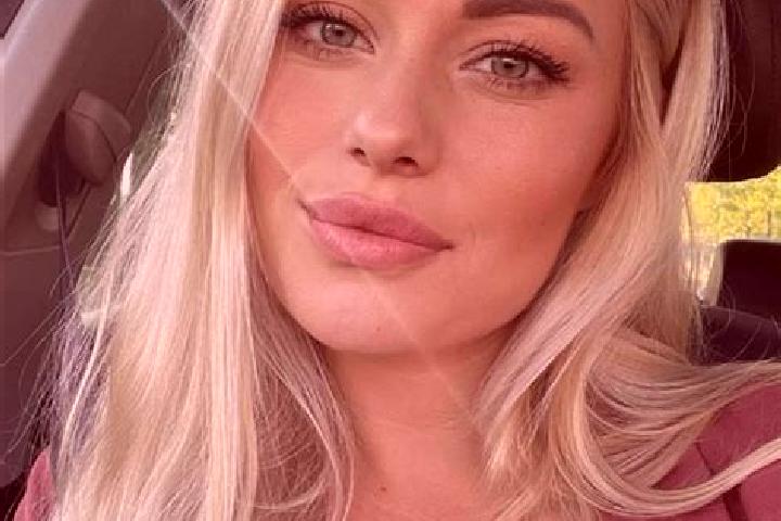 Nova, 34, a blonde hazel-eyed european companion based in Erongaricuaro. Offering Travel Companion, CIM. Available for incall and outcall, overnight bookings...