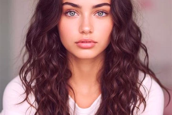 Nova, 34, a dark blonde amber-eyed mediterranean companion based in Juzcar. Offering Girlfriend Experience, Dinner Date, BDSM. Available for incall and outca...