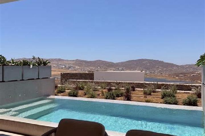 Nova, 35 — Escort in Klouvas, Greece