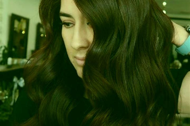 Nova, 36, a auburn dark-eyed mixed companion based in Madeiralzinho. Offering OWO, BDSM, Erotic Massage, Travel Companion. Available for incall and outcall, ...