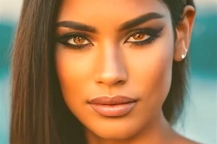 Nova, 37, a black amber-eyed latina companion based in Martineves. Offering OWO, Duos, Deep French Kissing, Party Girl. Available for incall and outcall, day...
