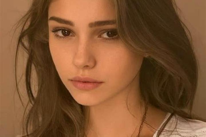Nova, 37, a brunette hazel-eyed slavic companion based in Cisuru. Offering A-Level, Travel Companion, GFE, CIM, BDSM. Available for incall and outcall, overn...