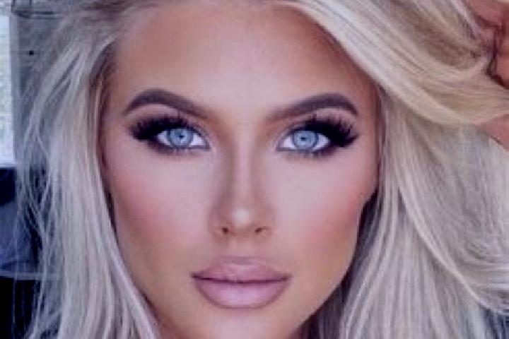 Nova, 37, a platinum blonde grey-eyed mediterranean companion based in Pierrefonds. Offering Fetish, Dinner Date, Couples, Domination. Available for incall a...