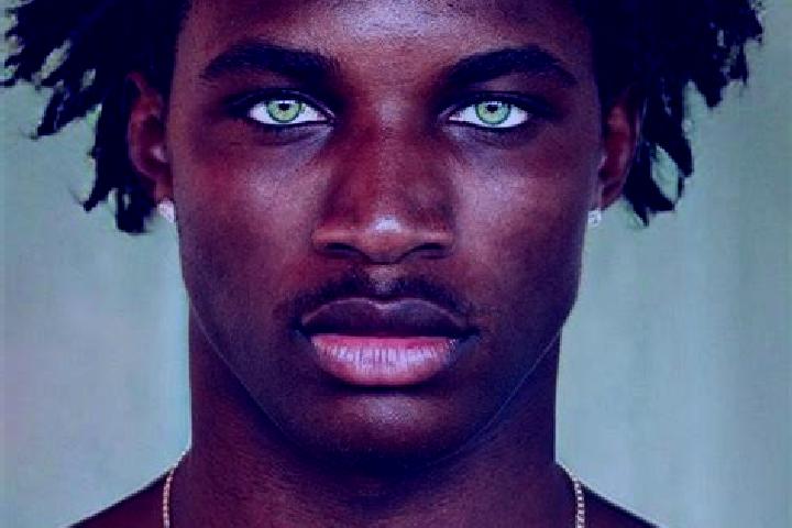 Nova, 38, a black green-eyed caribbean companion based in Florenville. Offering 69, Tantra, BDSM, Travel Companion. Available for incall and outcall, overnig...