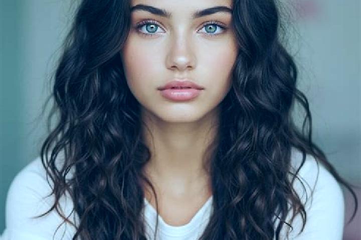 Nova, 38, a brunette amber-eyed mediterranean companion based in Wang Pong. Offering CIM, Travel Companion, Erotic Massage, Overnight, Dinner Date. Available...