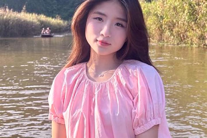 Nova, 38 — Escort in Bachuan, China