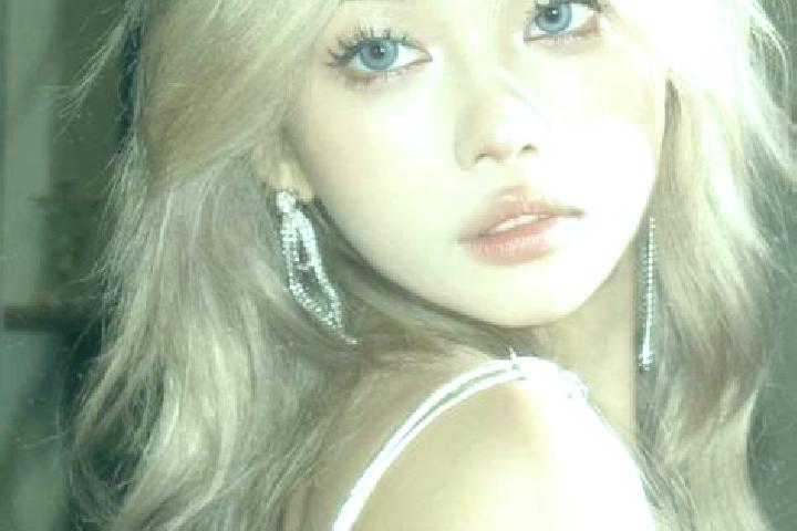Nova, 39, a blonde blue-eyed asian companion based in Nanjin. Offering GFE, Deep French Kissing, Girlfriend Experience, Fetish. Available for incall and outc...