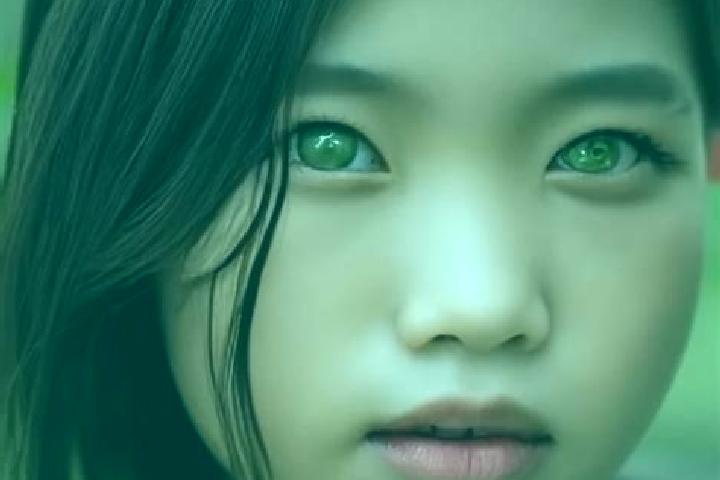 Nova, 39, a dark blonde green-eyed asian companion based in Kiryao. Offering Roleplay, OWO, Domination. Available for incall and outcall, day and evening dates.