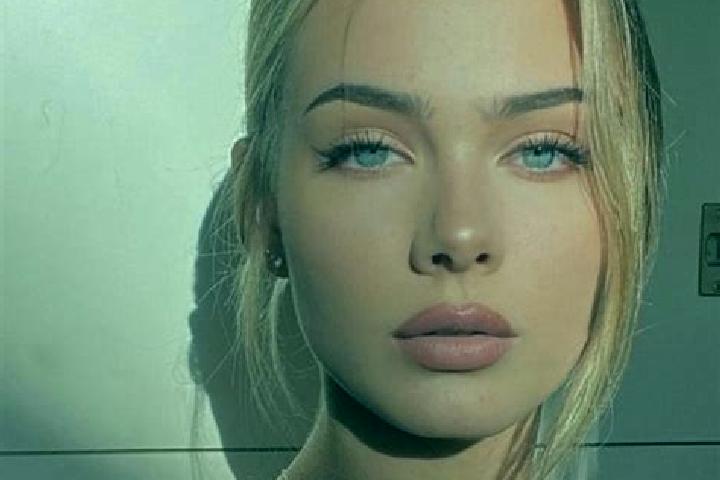 Olivia, 20, a blonde grey-eyed european companion based in Lady Lake. Offering Party Girl, Prostate Massage, Travel Companion, Duos, Erotic Massage. Availabl...