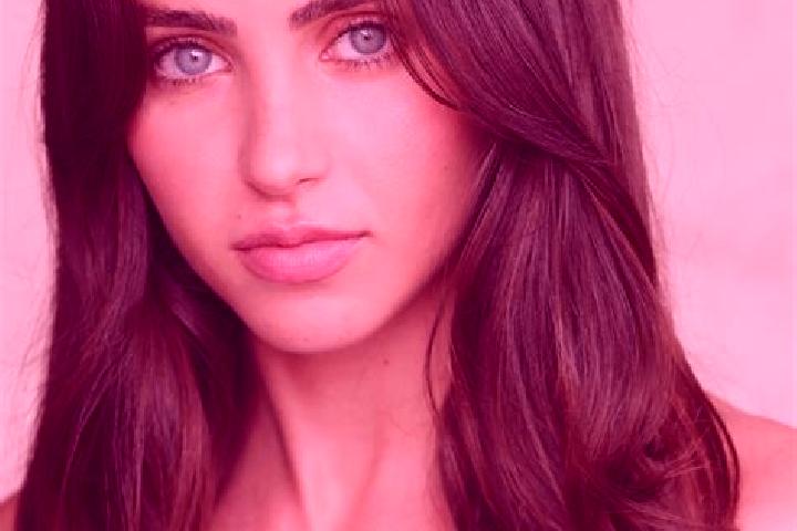 Olivia, 20, a brunette brown-eyed latina companion based in Les Montils. Offering Party Girl, Girlfriend Experience, Deep French Kissing. Available for incal...