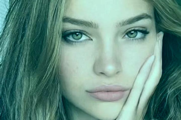 Olivia, 20, a red hazel-eyed slavic companion based in Smeeni. Offering Massage, Party Girl. Available for incall and outcall, overnight bookings available.