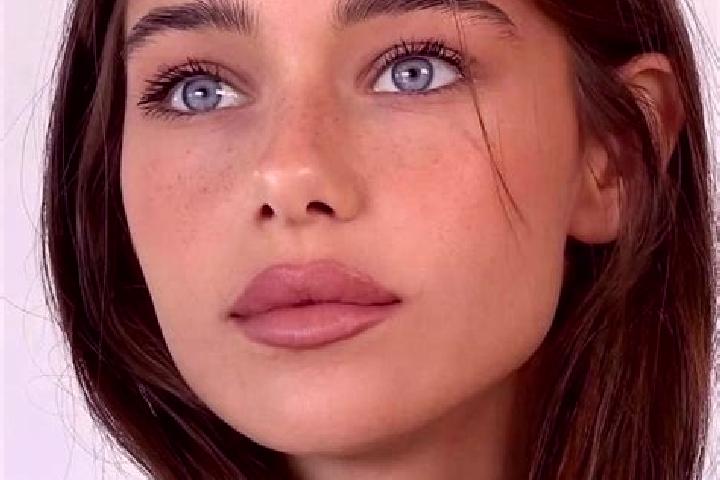Olivia, 22, a brunette brown-eyed caribbean companion based in Dion-le-Val. Offering Deep French Kissing, Duos, Girlfriend Experience, Dinner Date, Roleplay....