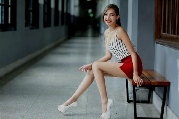 Olivia, 22, a brunette grey-eyed asian companion based in Inkom. Offering Prostate Massage, Dinner Date, Travel Companion, BDSM, Striptease. Available for in...