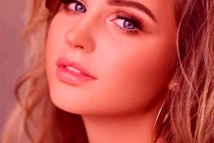 Olivia, 22, a dark blonde blue-eyed middle eastern companion based in Sexdrega. Offering Dinner Date, Massage, Tantra. Available for incall and outcall, over...