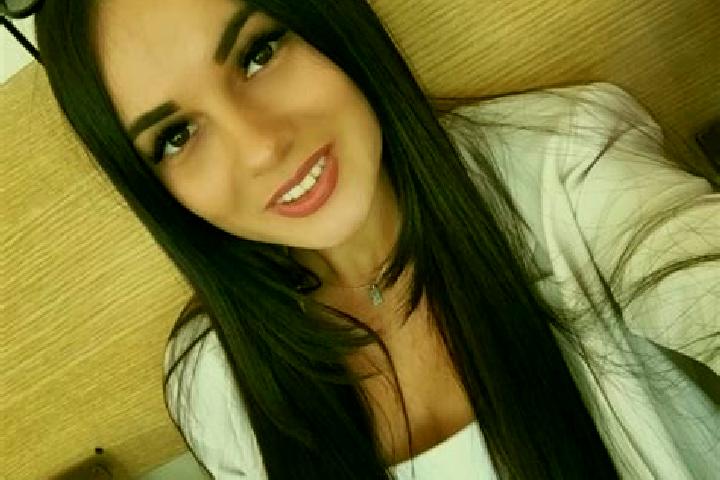 Olivia, 22 — Escort in Agrisu Mare, Romania