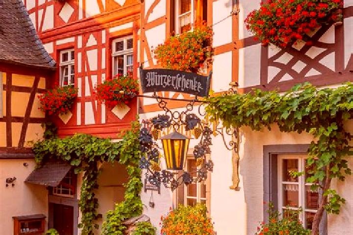 Olivia, 22 — Escort in Burg, Germany