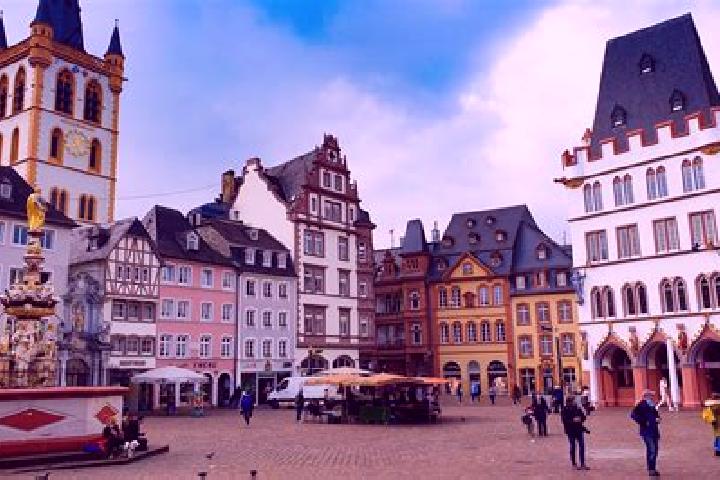 Olivia, 22 — Escort in Trier, Germany