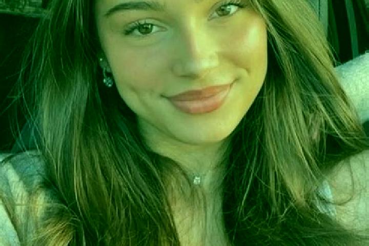 Olivia, 23, a chestnut hazel-eyed mediterranean companion based in Jagara. Offering Deep French Kissing, Girlfriend Experience, Travel Companion, CIM, A-Leve...