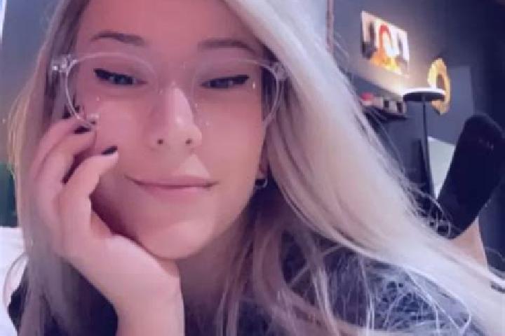 Olivia, 23, a platinum blonde brown-eyed middle eastern companion based in Janovice nad Uhlavou. Offering A-Level, GFE, 69, Party Girl. Available for incall ...