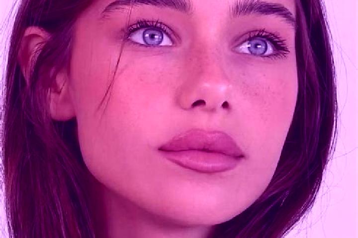 Olivia, 24, a brunette brown-eyed caucasian companion based in Godeni. Offering Dinner Date, Overnight, OWO. Available for incall and outcall, overnight book...