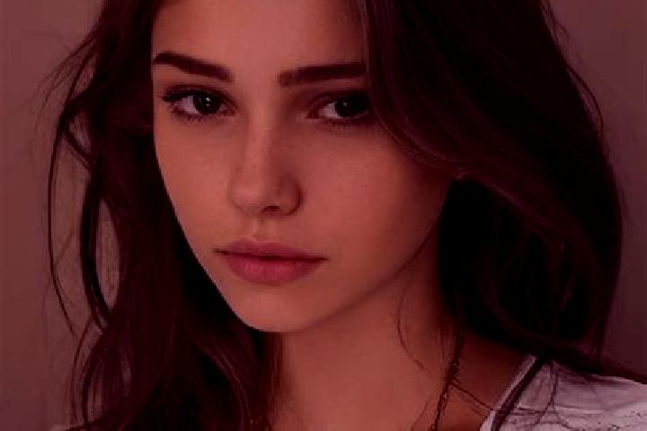 Olivia, 25, a chestnut green-eyed slavic companion based in Khanabad. Offering Fetish, BDSM. Available for incall and outcall, day and evening dates.