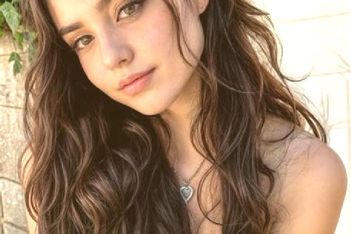 Olivia, 25, a dark blonde hazel-eyed middle eastern companion based in Colonia Pozos y Vias (Fraccion Diecisiete A). Offering Striptease, CIM, Travel Compani...