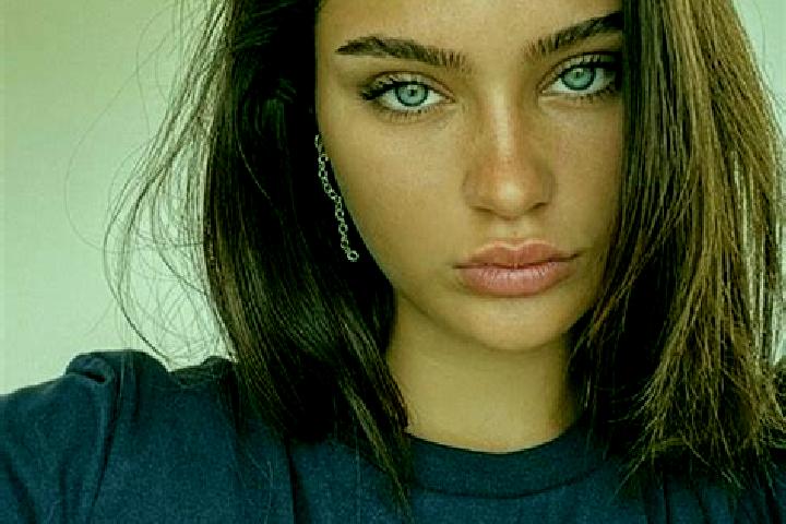 Olivia, 25, a red dark-eyed slavic companion based in Charnas. Offering Prostate Massage, 69, Deep French Kissing, Travel Companion, Party Girl. Available fo...