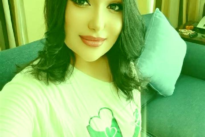 Olivia, 25 — Escort in Bourbon-Lancy, France