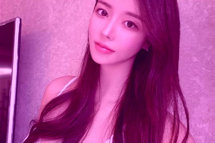 Olivia, 25 — Escort in Laowobao, China