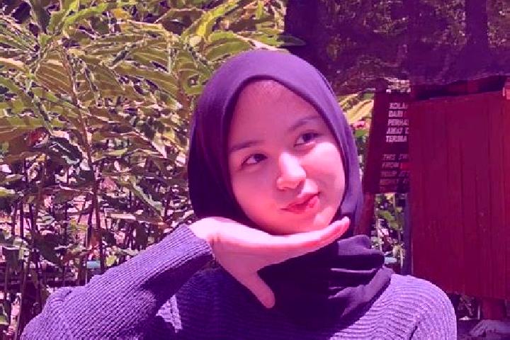 Olivia, 25 — Escort in Tiris, Indonesia