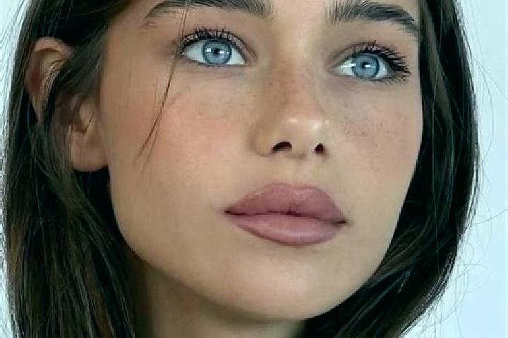 Olivia, 26, a brunette brown-eyed indian companion based in Ban Rai. Offering Deep French Kissing, Overnight, Girlfriend Experience. Available for incall and...
