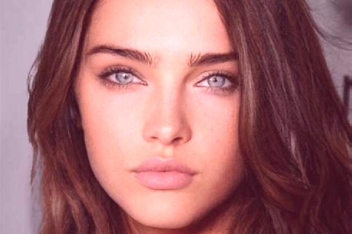 Olivia, 27, a brunette green-eyed caucasian companion based in San Salvo Marina. Offering Erotic Massage, Fetish, Roleplay, Deep French Kissing. Available fo...