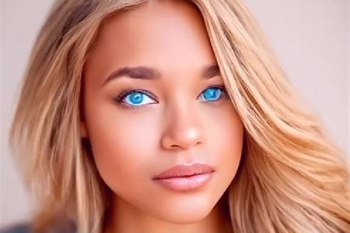 Olivia, 27, a dark blonde blue-eyed latina companion based in Gura Teghii. Offering GFE, Erotic Massage, CIM, Tantra. Available for incall and outcall, day a...