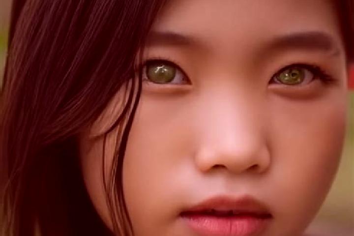 Olivia, 27, a red green-eyed asian companion based in Tampella. Offering Tantra, Massage, Overnight, Party Girl. Available for incall and outcall, day and ev...