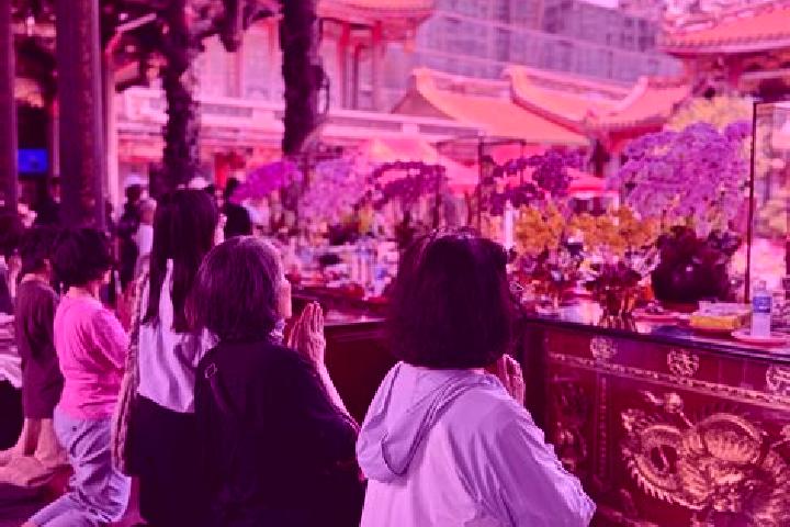 Olivia, 27 — Escort in Jiaobei, China