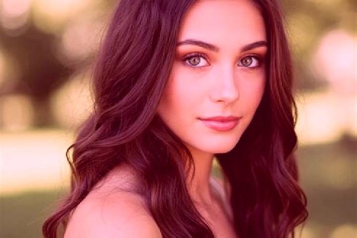 Olivia, 28, a dark blonde hazel-eyed mediterranean companion based in La Conner. Offering 69, Dinner Date, OWO, Couples. Available for incall and outcall, ov...
