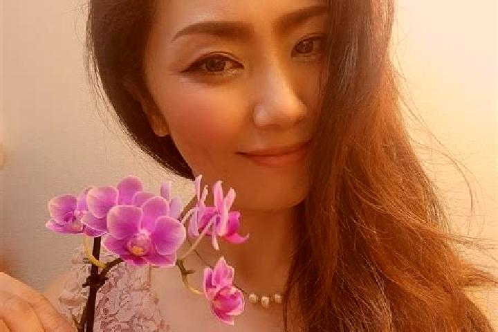 Olivia, 28 — Escort in Iwai, Japan