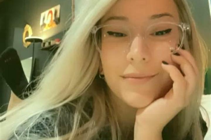 Olivia, 30, a blonde dark-eyed ebony companion based in Paisley. Offering Overnight, OWO, Dinner Date. Available for incall and outcall, day and evening dates.