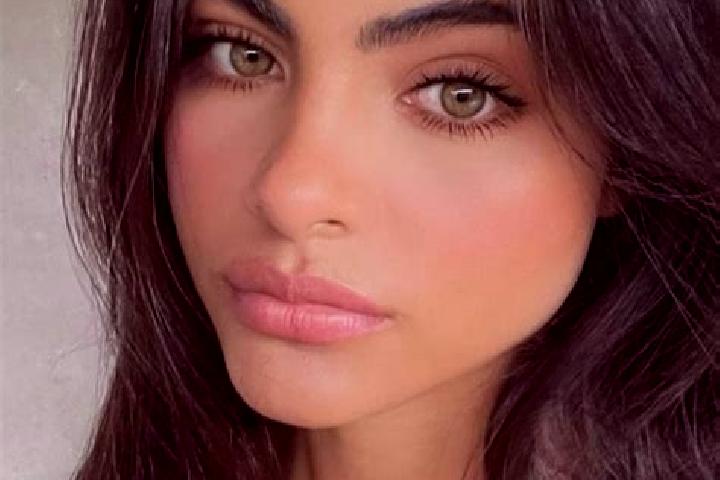 Olivia, 30, a brunette brown-eyed middle eastern companion based in Alabugday. Offering Erotic Massage, Deep French Kissing, Travel Companion, Girlfriend Exp...