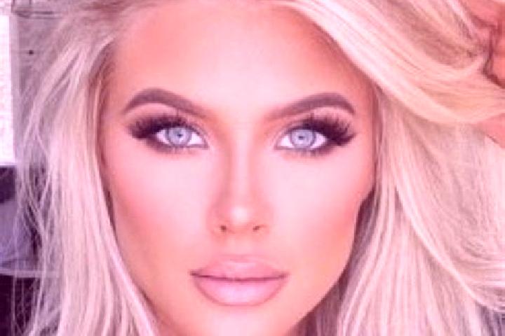 Olivia, 30, a platinum blonde grey-eyed mixed companion based in Puls. Offering Fetish, 69, Couples, Dinner Date, CIM. Available for incall and outcall, day ...