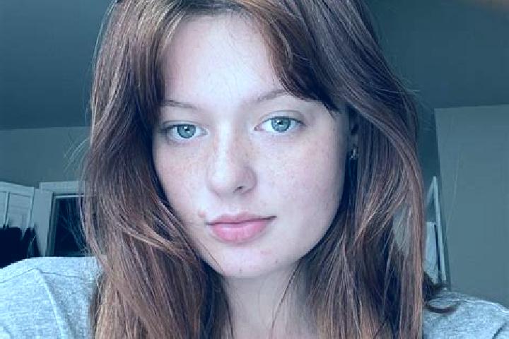 Olivia, 31, a red blue-eyed slavic companion based in Parentis-en-Born. Offering Domination, Massage, 69. Available for incall and outcall, overnight booking...
