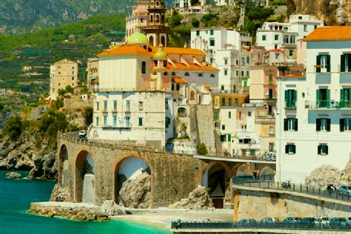 Olivia, 31 — Escort in Mignanego, Italy