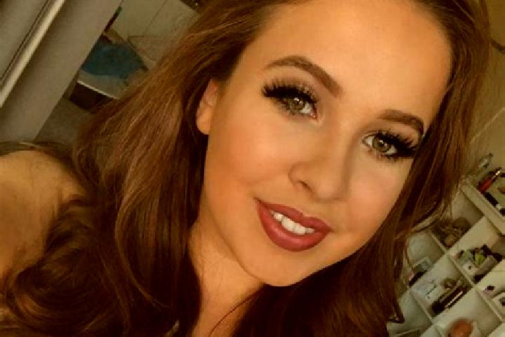 Olivia, 32, a brunette amber-eyed mixed companion based in Childwall. Offering A-Level, Couples, Overnight, Striptease. Available for incall and outcall, day...