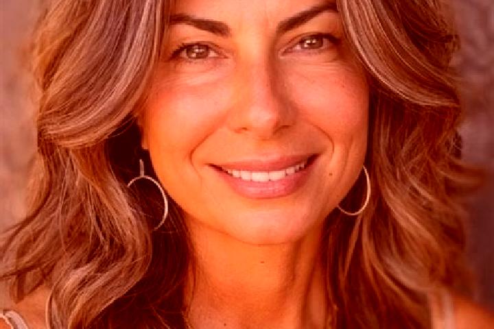 Olivia, 32, a brunette grey-eyed latina companion based in Ceneselli. Offering Erotic Massage, Tantra, Party Girl, 69, Travel Companion. Available for incall...